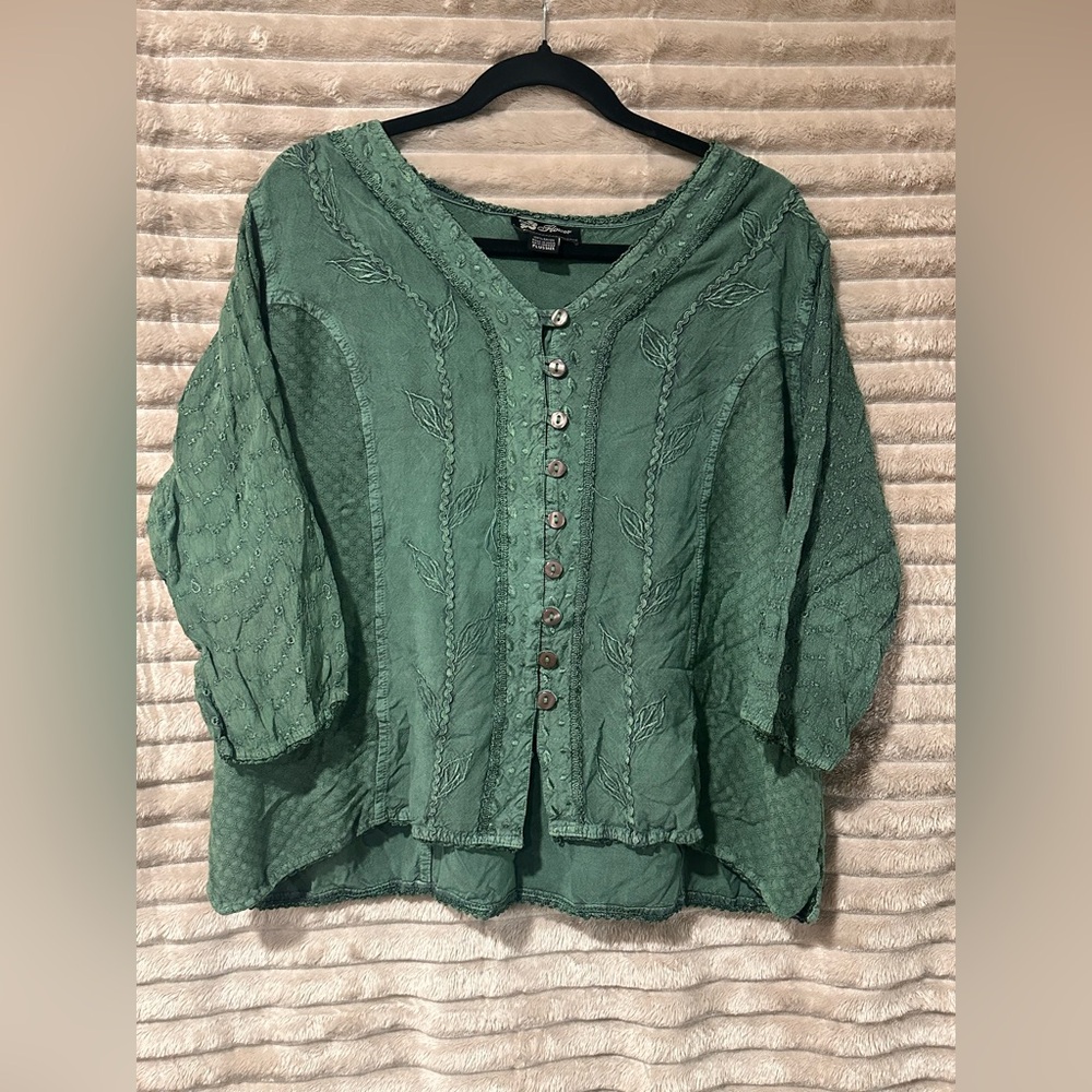 Flower textured embroidered green button down